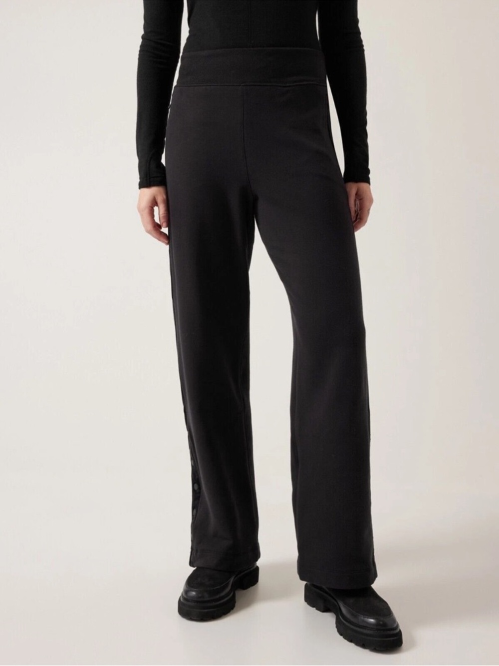 Athleta Retroplush Velvet Stripe Straight Leg Pant in black W2365 Sz S